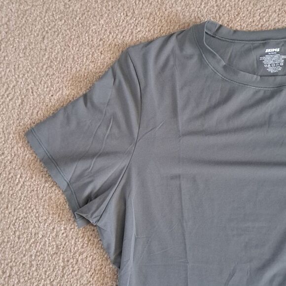 SMALL   SKIMS FITS EVERYBODY T SHIRT - Picture 4 of 6